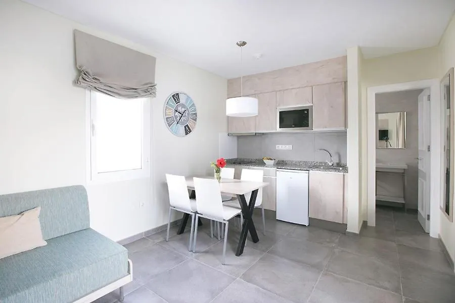 דירה קוסטה טגוויסה Apartamentos Celeste