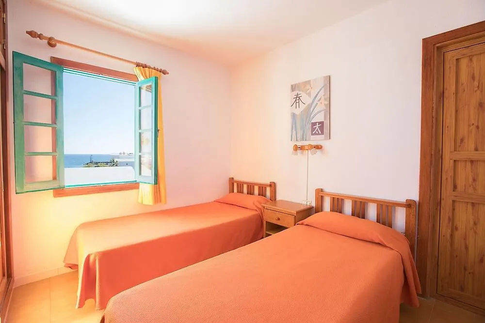קוסטה טגוויסה Apartamentos Celeste ספרד