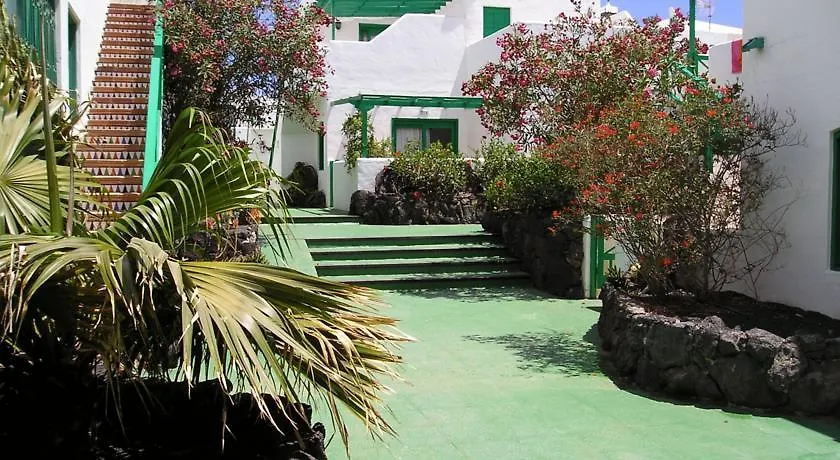 Apartamentos Celeste Costa Teguise Spain
